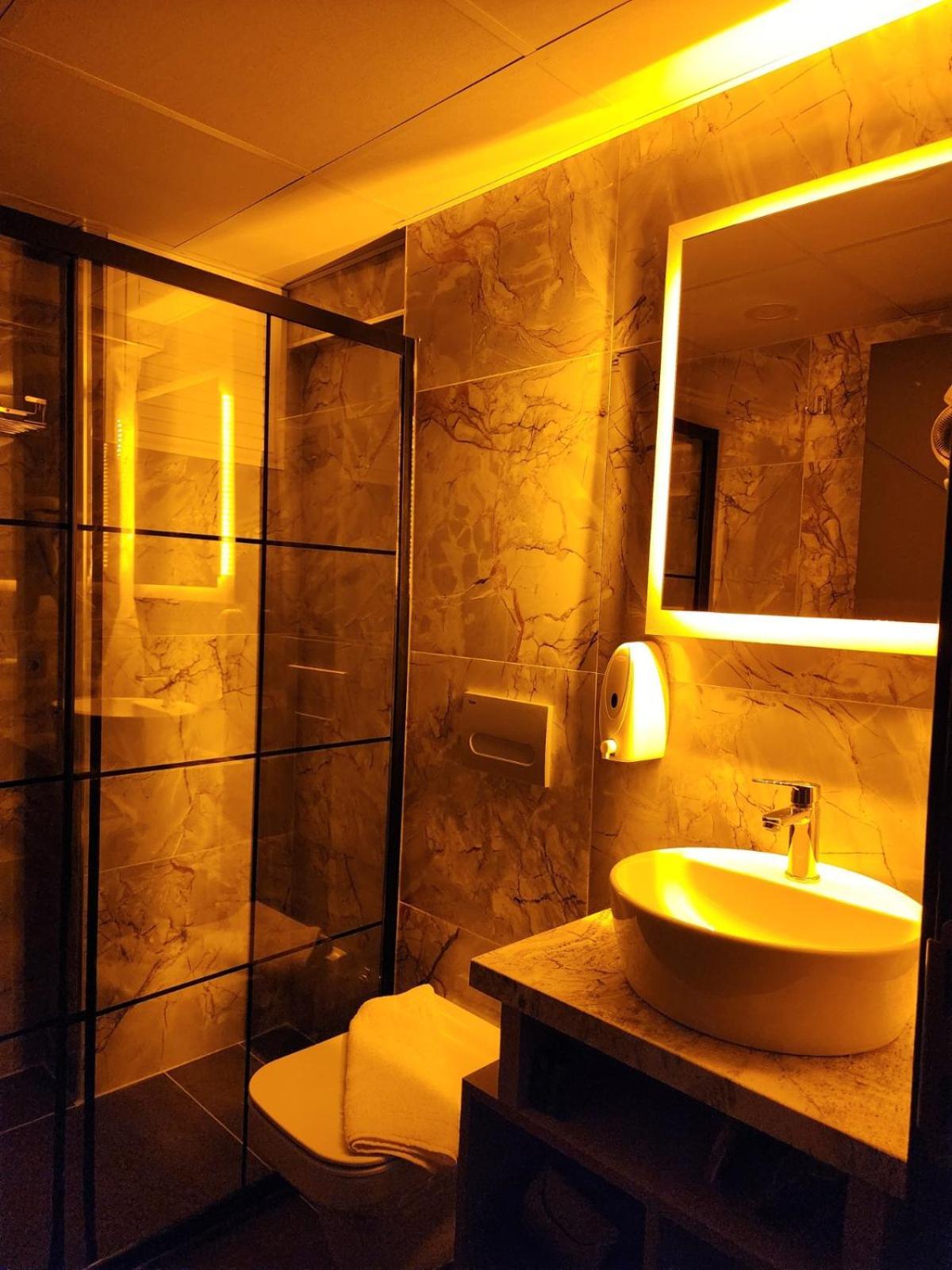 Talles City Hotel İzmir Extérieur photo